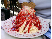 義大利麵淋草莓醬！全球值得一嘗的11種超夯冰淇淋