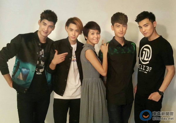 直击/曾沛慈空中飞人20天 跟spexial旋风36hr访北京