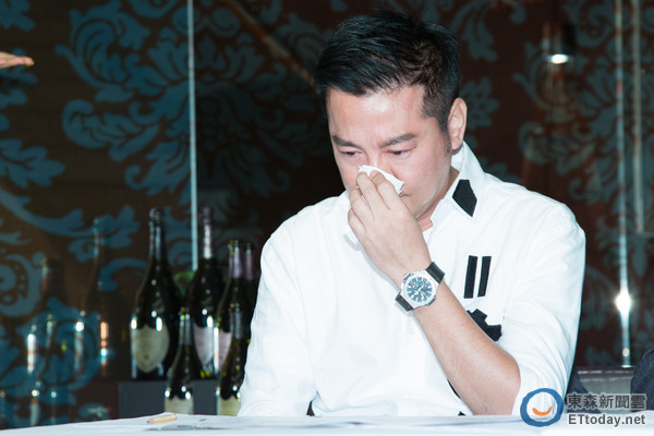 影/港星彭伟华被爆买卖比特币诈欺6亿 现身哽咽澄清