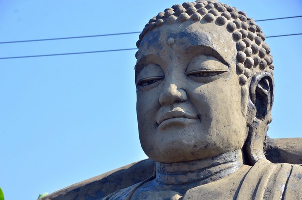 八卦山大佛搬家了?台湾首创「泥雕艺术节」在彰化