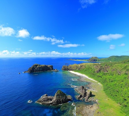 用周休一年玩遍台湾/潜进绿岛珊瑚礁 海水汤泉乐逍遥
