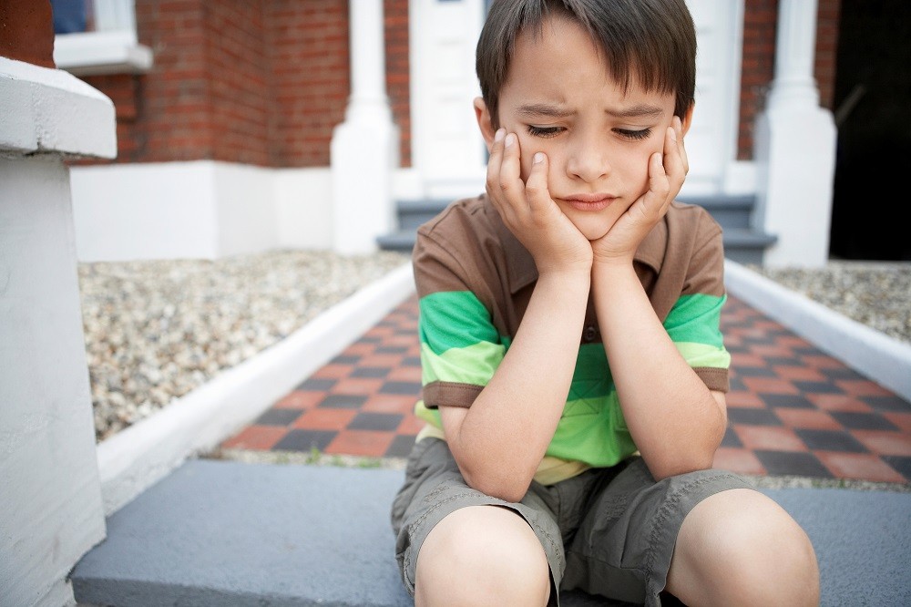 ▼自闭症是先天脑部功能受损而引起的发展障碍,徵状通常在幼儿3岁前