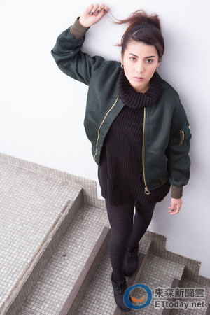 专访/雷婕熙剃光头失业1年0收入 穷到喝生水爽喊没差