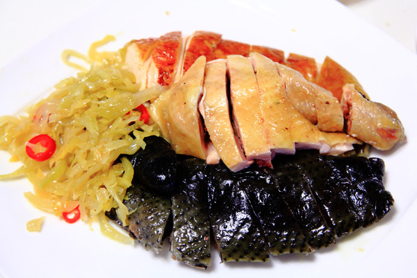 40年历史台北老店鸡家庄 招牌必点三味鸡,鸡蛋布丁