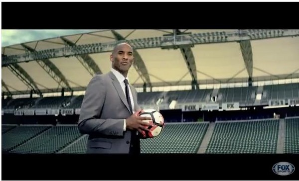 [花邊] 退休後換踢足球？ Kobe帥氣拍美洲盃廣告