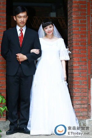 韩瑜婚纱图片