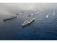 川普亞洲行之際！　五角大廈派7艘航空母艦全球示威