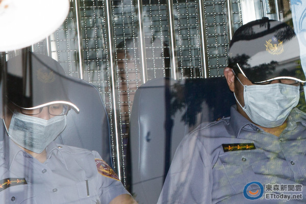 记者杨佩琪/台北报导 士林地方法院针对内湖小灯泡命案,首度开庭审理