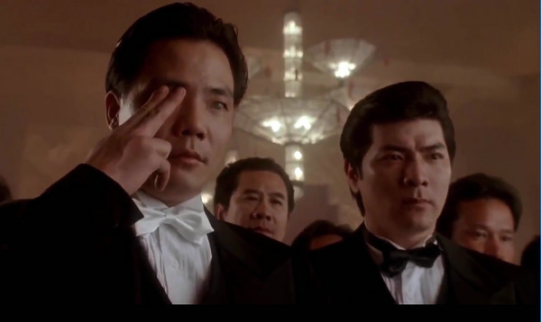 香港经典电影《赌侠2之上海滩赌圣》中,由程东饰演的反派角色「大军」