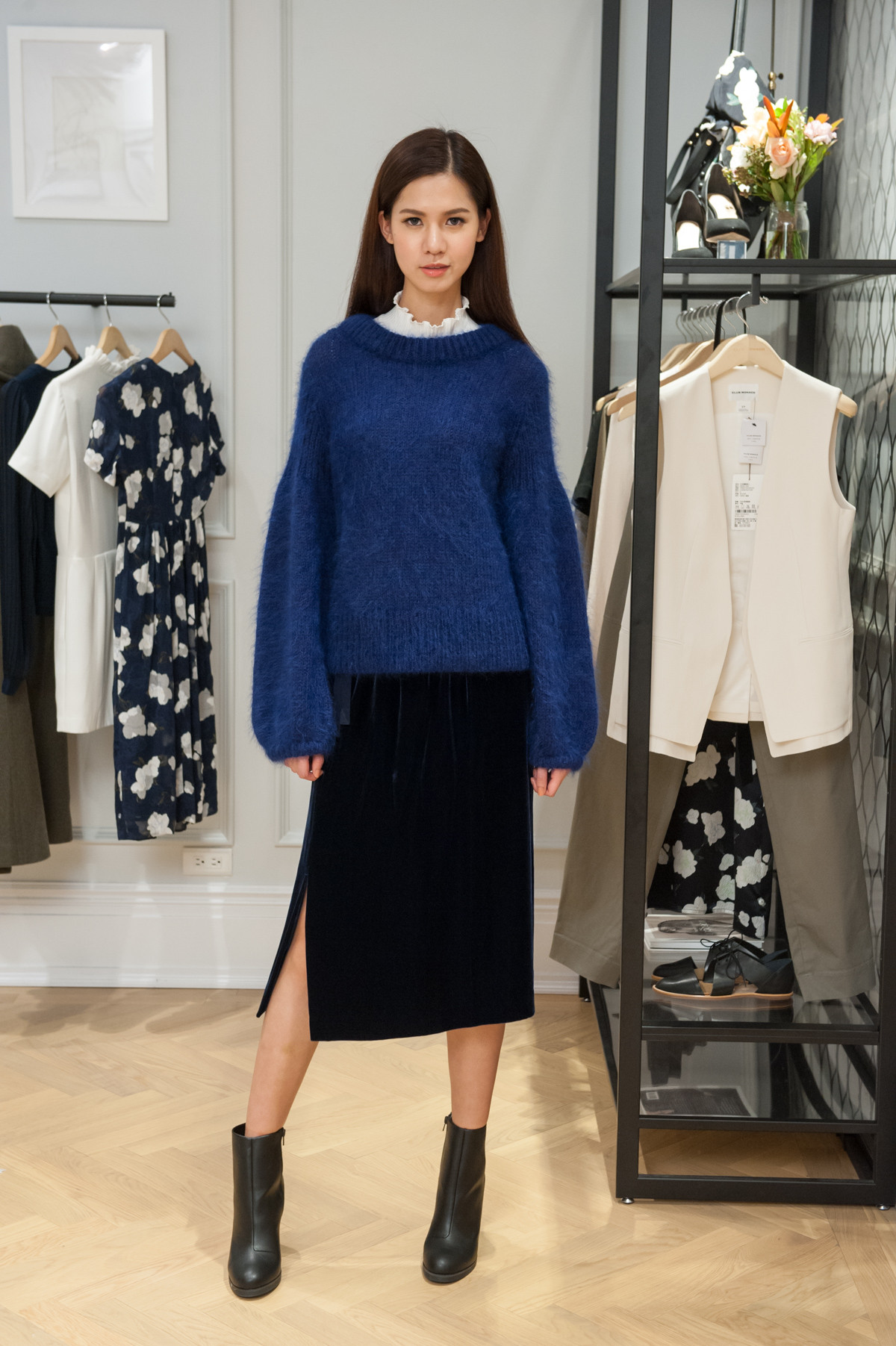 club monaco重返90年代 加入荷叶,印花元素勾迷男人