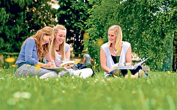 大学生一夜情网站加入者踊跃 牛津女大生最多!