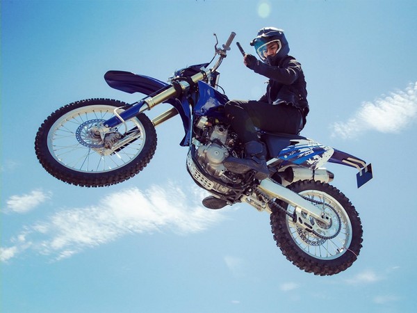 周渝民超杀!「飞车杀人」不紧张:《痞子英雄》就作过