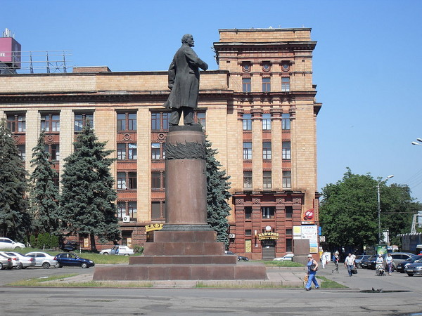 烏克蘭境內的列寧雕像（圖／翻攝自維基百科）