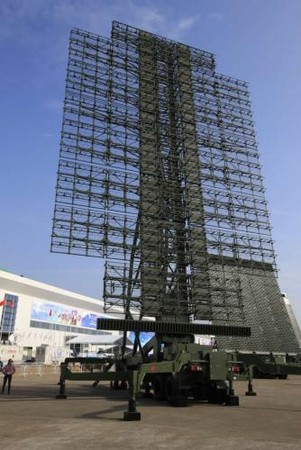 「巨大苍蝇拍」jy-27a雷达 远程预警专门捕捉匿踪战机