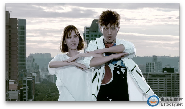 「快乐帮」杨程钧熬10年发片! 追爱方语昕遇灵异现象