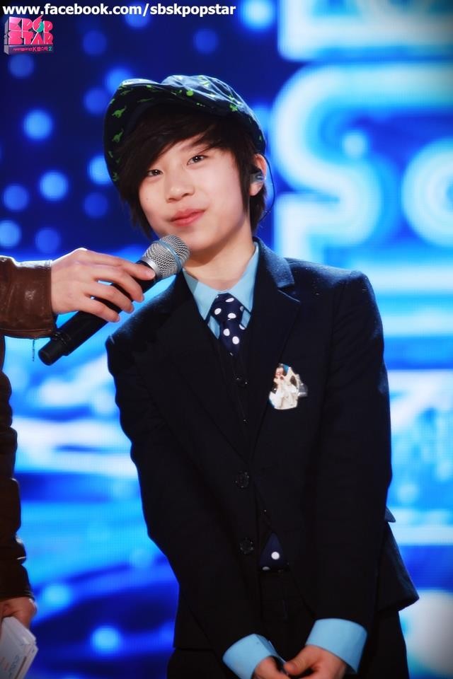 房艺谈10岁时参加选秀节目《kpopstar》第二季获得亚军.