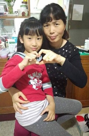 来自大陆广东的单亲新住民妈妈黄仕芳.