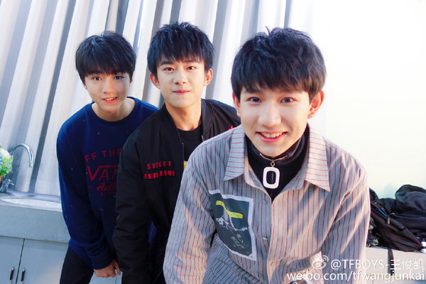 tfboys王俊凱率先成為高三考生,之後王源,易烊千璽也將邁向大學.