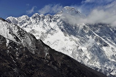 世界第1高「聖母峰」到底有多高？尼泊爾宣布「要自己量」　2019年給答案