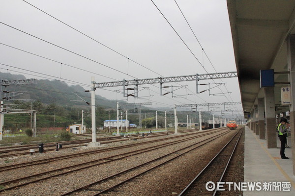 南迴鐵路電氣化夜間減班 黃健庭籲利用公路替運方案