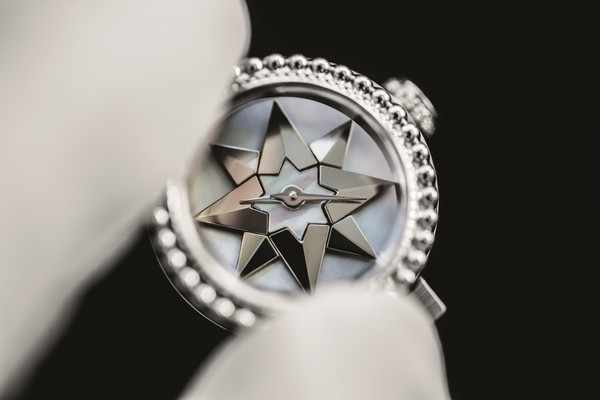 dior rose des vents 罗盘玫瑰系列(图/品牌提供)