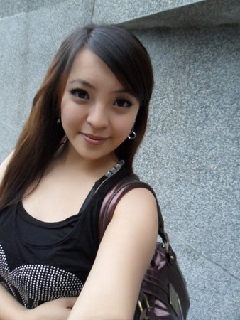 本土av女优宣宣洗底 月入20万靠炒房成百万小富婆