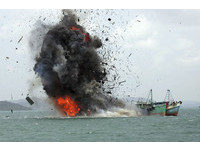 台灣漁船也是目標！印尼女部長護漁手段強硬　炸沉各國漁船沒在怕