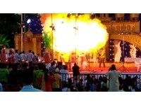 大火球來襲！印度150顆氫氣球爆炸15傷　高溫燈泡釀禍