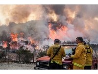 大火也不怕　只要有錢保險公司幫你養「私人消防隊」
