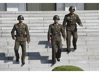 北韓AK連射40發追殺逃跑兵　南韓軟了「沒射回去」...國會氣炸