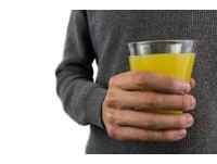 橘色清潔劑放病床　康復中老婦「誤當柳橙汁」喝下喪命