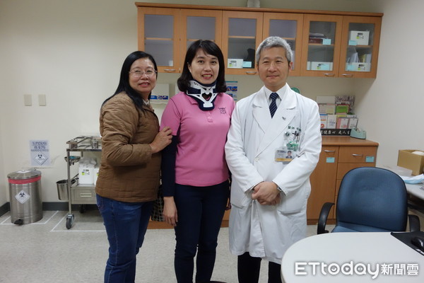 脚酸走路易跌倒! 女长12公分「脊髓瘤」.没医生