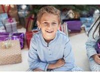 買下8000玩具、捐款30萬　匿名聖誕老人為世界帶來歡樂