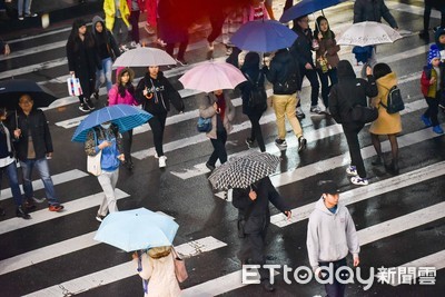 今晨10.9度雨區曝光！周日起4天高溫飆30度↑　下周鋒面報到變天