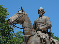 販賣奴隸的3K黨創始人　孟菲斯拆象徵南方邦聯雕像
