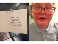 同學聖誕寫「我恨你」　自閉女童收到崩潰！母怒公開卡片