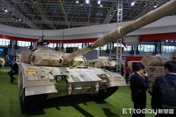 ▲▼中共的VT-4外貿坦克，其實就是解放軍96式戰車的外銷款，目前解放軍裝甲部隊已經大量裝配96式戰車成為主力。（圖／黃竣民提共）