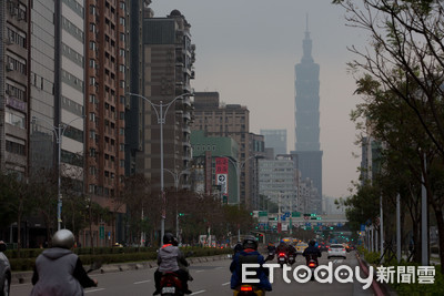 《空染法》修正　百萬輛烏賊車未改善恐遭吊照　