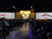 SLIDWORK用一架超音速飛機、一雙機器腳敲開「客製化時代」大門