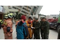 花蓮強震／國軍已出動2500兵力　陸軍司令三度赴花蓮關切