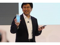 Xpeia XZ2、XZ2 Compact亮相!導入PS4搖桿震動效果