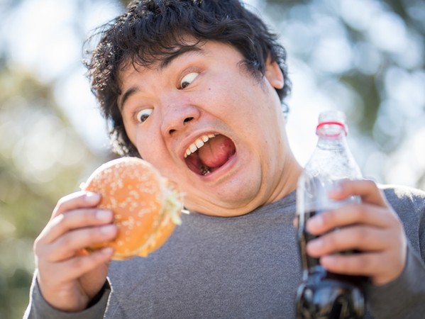 ▲▼胖,體重,熱量,脂肪。(圖/免費圖庫pakutaso、pixels)