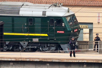 揭密金正恩的「綠皮列車」…全車裝甲防彈超重　最高速僅60公里