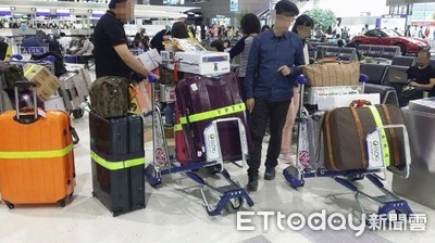 說好代購一樣加50!他疲扛40商品回台 同事竟翻臉:原價多少就多少