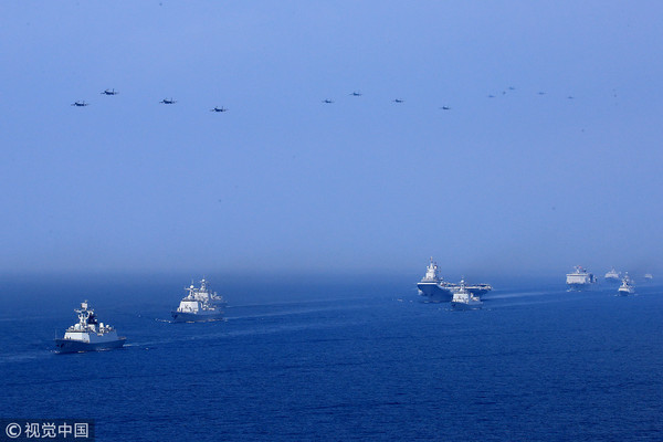 ▲解放軍海軍南海海上閱兵習近平檢閱。（圖／視覺中國）