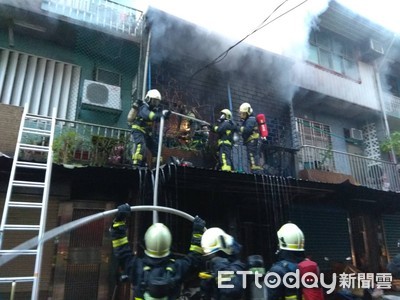 快訊／羅東民宅凌晨大火　15歲少年睡夢中受困成焦屍