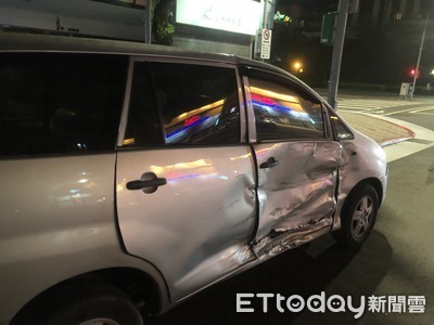 北市養生館深夜傳火警　消防車趕出勤意外撞小客車