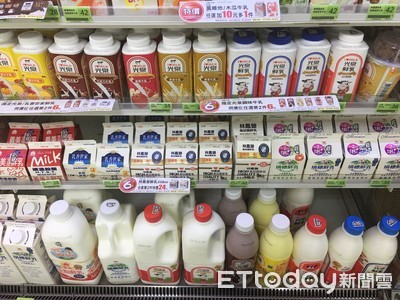 「調味乳王」爭霸戰！他陷選擇困難　網曝隱藏版喝法：加在一起