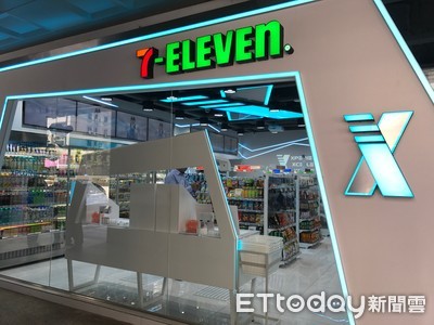 24小時無人超商來了！小7第2家「X-STORE」正式開放　國內首台智能ATM亮相