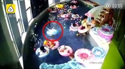 3歲童上游泳課溺水...老師沒發現！家長看手機監控驚嚇急CALL